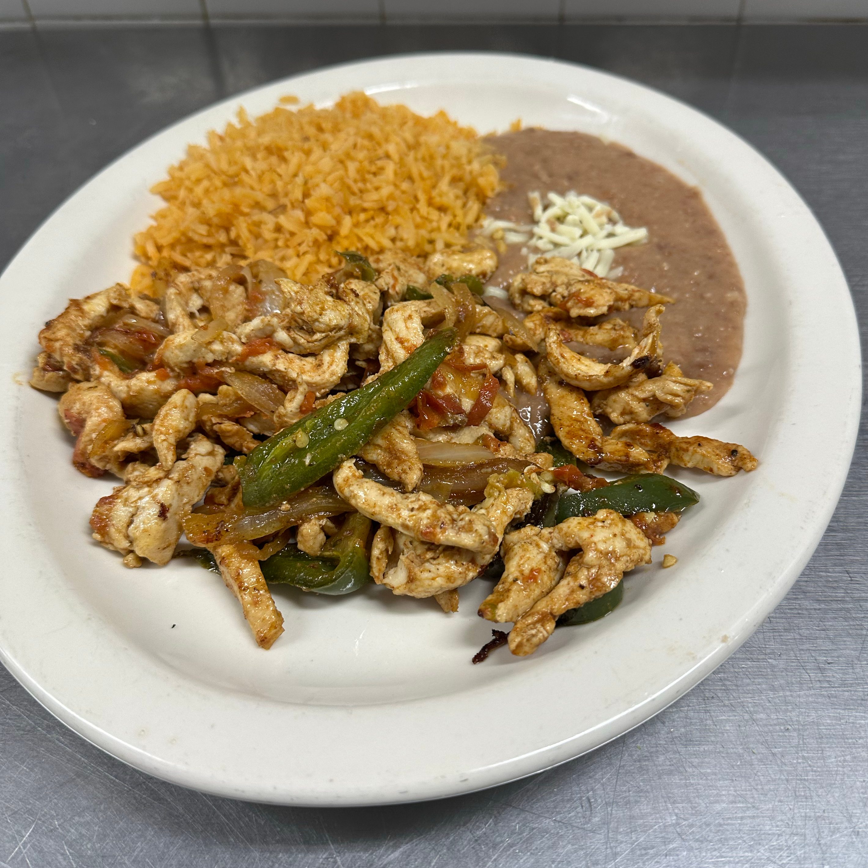 Pollo a la Mexicana Plate.