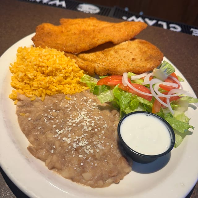 Pollo Milanesa Plate.